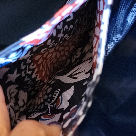 Like New Vera Bradley ReActive Family Tote Bag! Very Large! - Picture 6 of 7